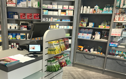 Blick zum HV-Tisch in der Havelland Apotheke in Nauen