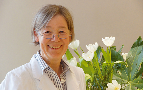 Portrait Apothekerin Dr. Elisabeth Schmiz